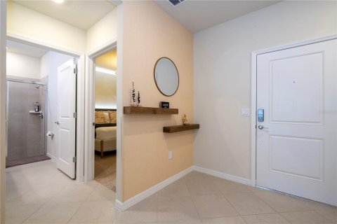 Townhouse in Clermont, Florida 5 bedrooms, 211.91 sq.m. № 2359353 - photo 5