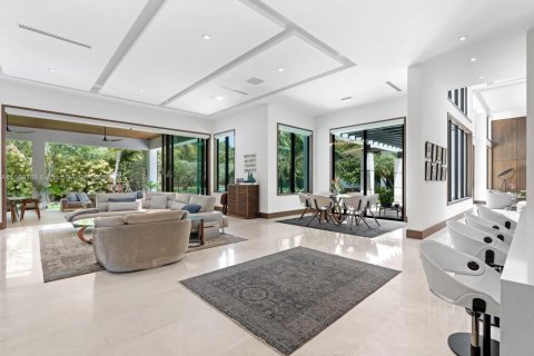 House in Pinecrest, Florida 6 bedrooms, 617.34 sq.m. № 1178071 - photo 15