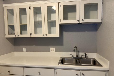 Apartamento en alquiler en Saint Petersburg, Florida, 2 dormitorios, 69.68 m2 № 1835679 - foto 9