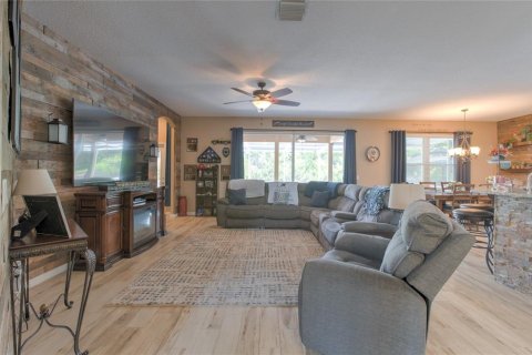 Villa ou maison à vendre à DeBary, Floride: 4 chambres, 321.07 m2 № 1663112 - photo 9