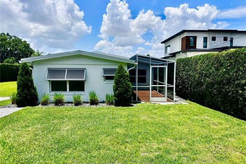 Apartamento en alquiler en Orlando, Florida, 3 dormitorios, 139.35 m2 № 1797304 - foto 1