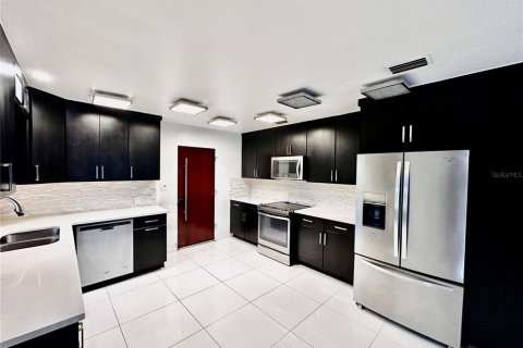 Apartamento en alquiler en Orlando, Florida, 3 dormitorios, 139.35 m2 № 1797304 - foto 9