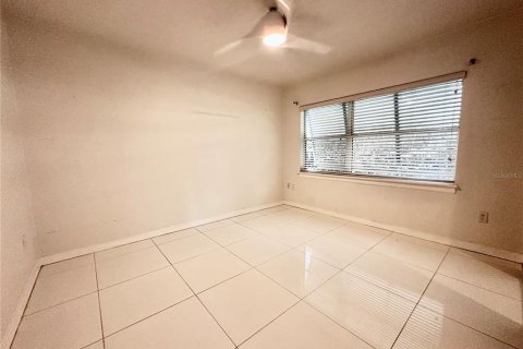 Apartamento en alquiler en Orlando, Florida, 3 dormitorios, 139.35 m2 № 1797304 - foto 13