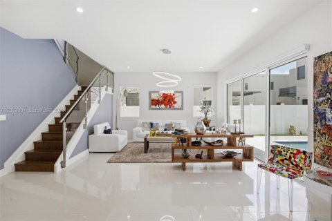 Villa ou maison à vendre à Doral, Floride: 5 chambres, 342.81 m2 № 2247006 - photo 4
