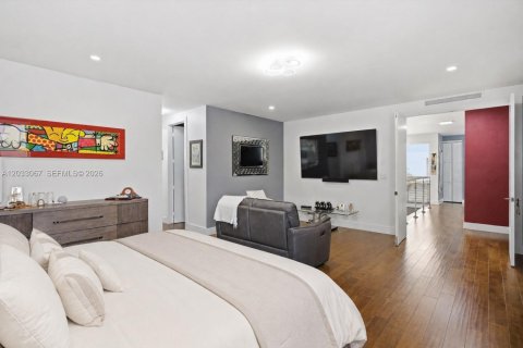 Villa ou maison à vendre à Doral, Floride: 5 chambres, 342.81 m2 № 2247006 - photo 29