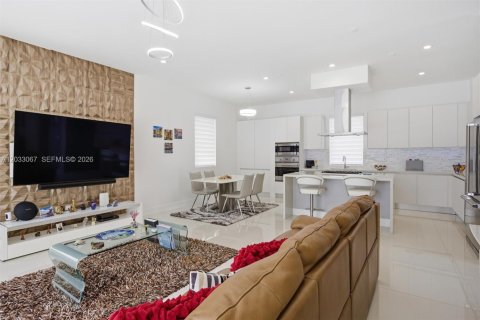 Villa ou maison à vendre à Doral, Floride: 5 chambres, 342.81 m2 № 2247006 - photo 19