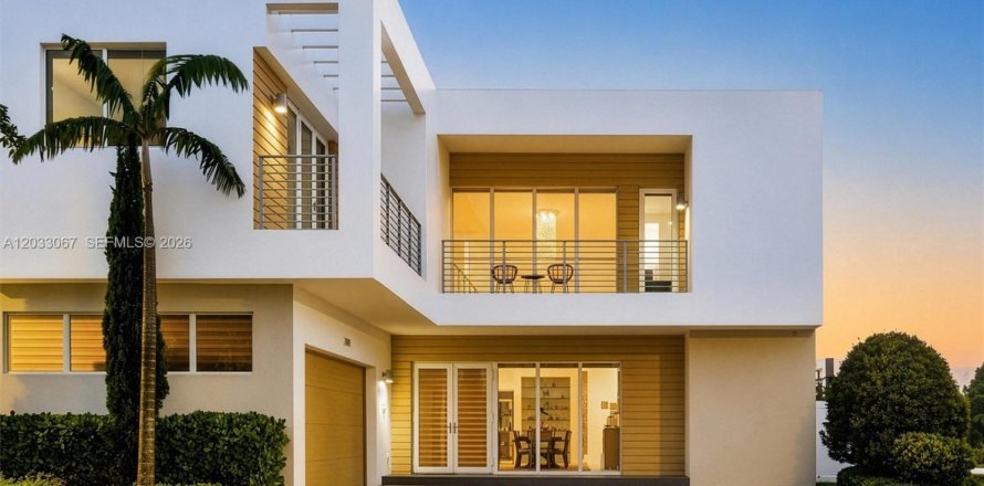 Villa ou maison à Doral, Floride 5 chambres, 342.81 m2 № 2247006