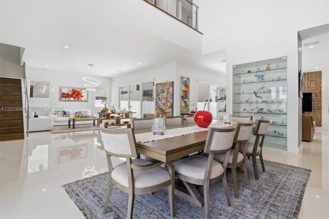 Villa ou maison à vendre à Doral, Floride: 5 chambres, 342.81 m2 № 2247006 - photo 11