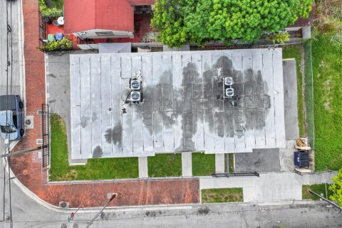 Commercial property in Miami, Florida 303.23 sq.m. № 2090369 - photo 14