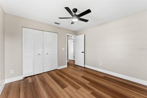 House in Edgewater, Florida 3 bedrooms, 178.74 sq.m. № 2203660 - photo 29