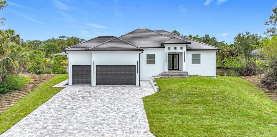 Casa en Port Charlotte, Florida 4 dormitorios, 187.71 m2 № 1805814