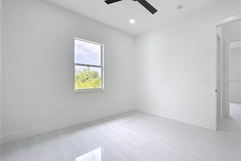 House in Port Charlotte, Florida 4 bedrooms, 187.71 sq.m. № 1805814 - photo 21