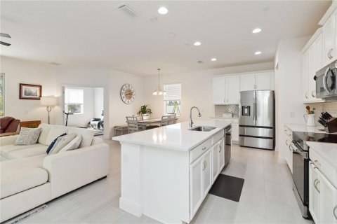 Casa en venta en DeLand, Florida, 4 dormitorios, 269.7 m2 № 1519096 - foto 14