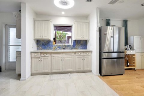 Casa en venta en North Port, Florida, 2 dormitorios, 128.58 m2 № 1909489 - foto 10