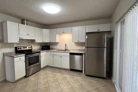 Apartamento en alquiler en Wellington, Florida, 6 dormitorios, 237.83 m2 № 2085850 - foto 4