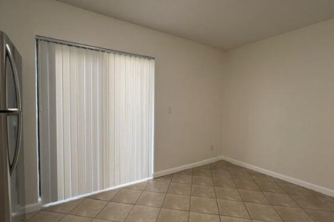 Apartamento en alquiler en Wellington, Florida, 6 dormitorios, 237.83 m2 № 2085850 - foto 6