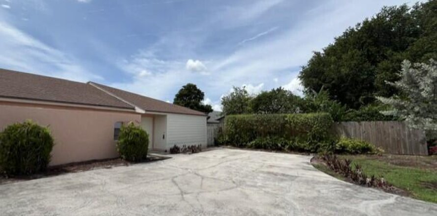 Apartamento en Wellington, Florida 6 dormitorios, 237.83 m2 № 2085850