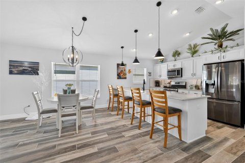 Casa en venta en The Villages, Florida, 3 dormitorios, 168.06 m2 № 2386562 - foto 13