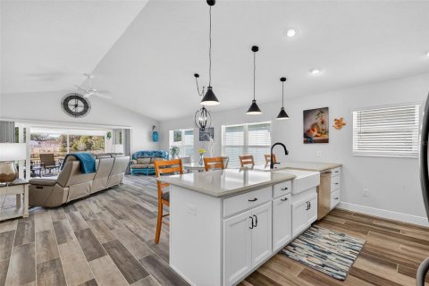 Casa en venta en The Villages, Florida, 3 dormitorios, 168.06 m2 № 2386562 - foto 8