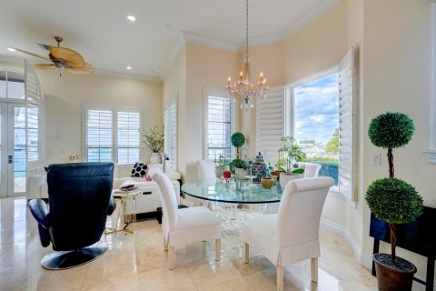 Villa ou maison à vendre à Riviera Beach, Floride: 4 chambres, 374.77 m2 № 2192823 - photo 15