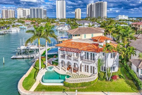 Villa ou maison à vendre à Riviera Beach, Floride: 4 chambres, 374.77 m2 № 2192823 - photo 3