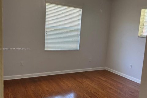 Condominio en alquiler en West Palm Beach, Florida, 3 dormitorios, 135.17 m2 № 1845498 - foto 12
