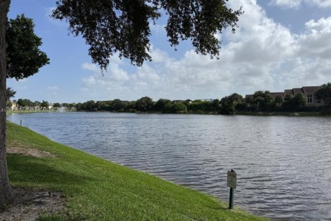 Condominio en alquiler en West Palm Beach, Florida, 3 dormitorios, 135.17 m2 № 1845498 - foto 7