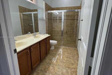 Condominio en alquiler en West Palm Beach, Florida, 3 dormitorios, 135.17 m2 № 1845498 - foto 18
