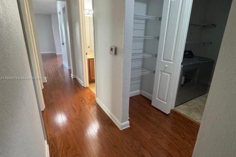 Condominio en alquiler en West Palm Beach, Florida, 3 dormitorios, 135.17 m2 № 1845498 - foto 8