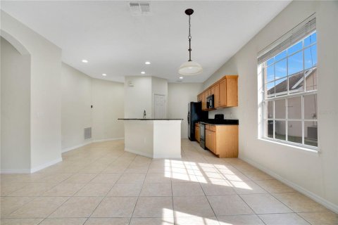 Casa en venta en Orlando, Florida, 3 dormitorios, 154.22 m2 № 1915732 - foto 7