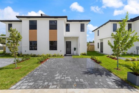 Touwnhouse à Homestead, Floride 3 chambres № 2193298