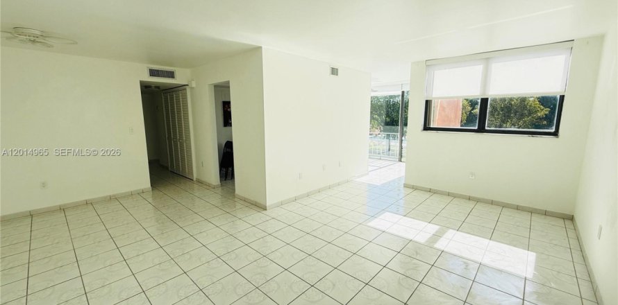 Condo à Miami, Floride, 3 chambres  № 2171309