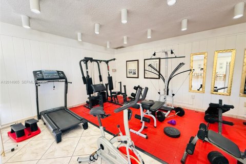 Copropriété à louer à Miami, Floride: 3 chambres, 117.61 m2 № 2171309 - photo 22