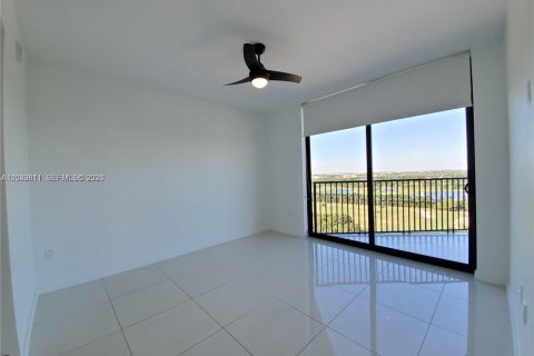Condo in Doral, Florida, 2 bedrooms № 2087156 - photo 17