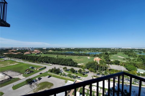 Condo in Doral, Florida, 2 bedrooms № 2087156 - photo 5
