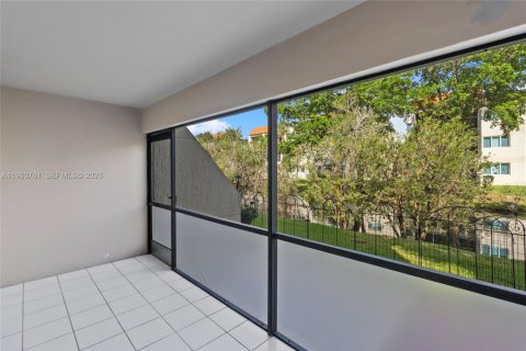 Copropriété à vendre à Weston, Floride: 2 chambres, 102.75 m2 № 2023519 - photo 17