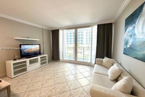 Copropriété à louer à Hollywood, Floride: 1 chambre, 69.68 m2 № 1794821 - photo 4