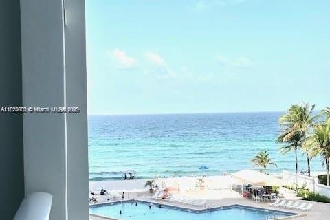 Copropriété à louer à Hollywood, Floride: 1 chambre, 69.68 m2 № 1794821 - photo 16
