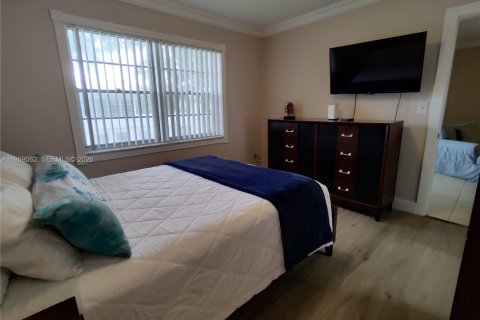 Condominio en venta en Pompano Beach, Florida, 2 dormitorios, 78.97 m2 № 2053167 - foto 14