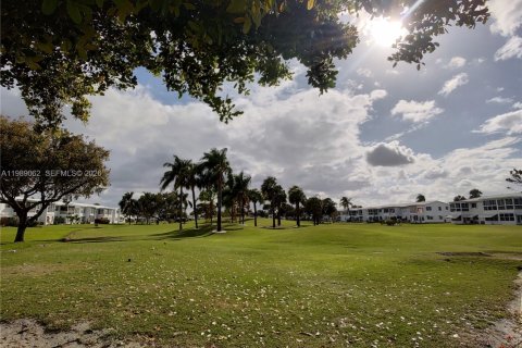 Condominio en venta en Pompano Beach, Florida, 2 dormitorios, 78.97 m2 № 2053167 - foto 30