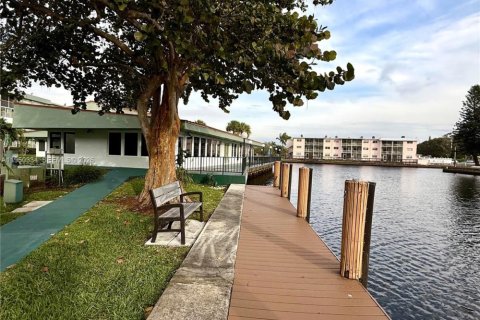 Купить кондоминиум в Холливуд, Флорида 1 спальня, 72.46м2, № 2005913 - фото 14