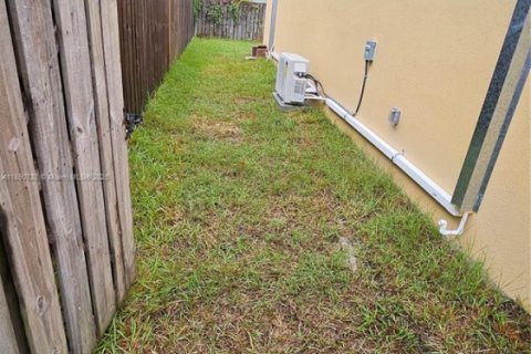 Casa en venta en Lake Worth, Florida, 5 dormitorios, 97.45 m2 № 1946322 - foto 18