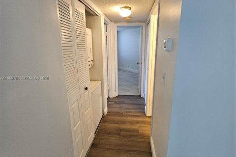 Снять в аренду кондоминиум в Окленд-Парк, Флорида 2 спальни, 82.68м2, № 2044026 - фото 22