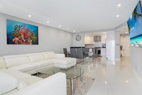 Condo in Fort Lauderdale, Florida, 1 bedroom  № 2246225 - photo 7