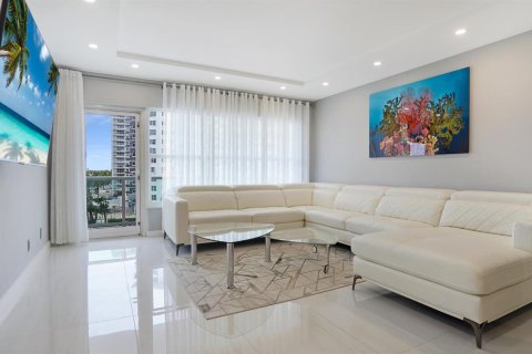 Condo in Fort Lauderdale, Florida, 1 bedroom  № 2246225 - photo 4
