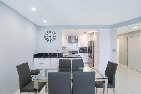Condo in Fort Lauderdale, Florida, 1 bedroom  № 2246225 - photo 6