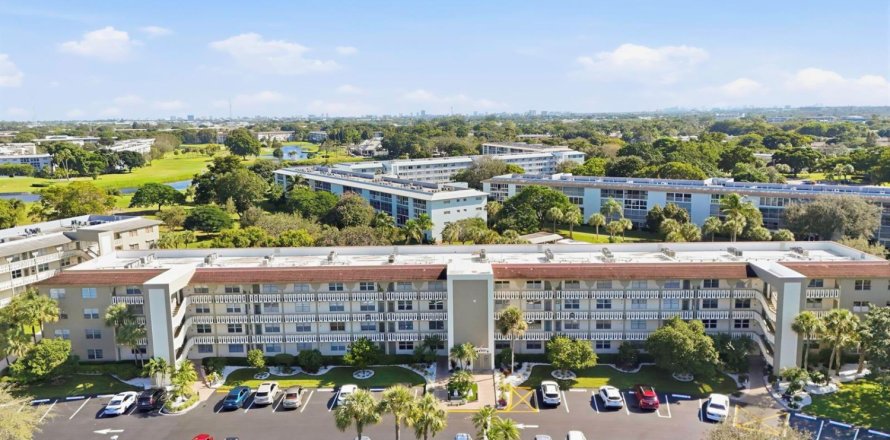 Condo à Coconut Creek, Floride, 2 chambres  № 2084379