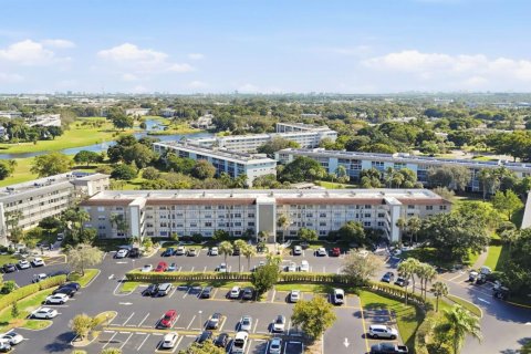 Copropriété à vendre à Coconut Creek, Floride: 2 chambres, 107.4 m2 № 2084379 - photo 2