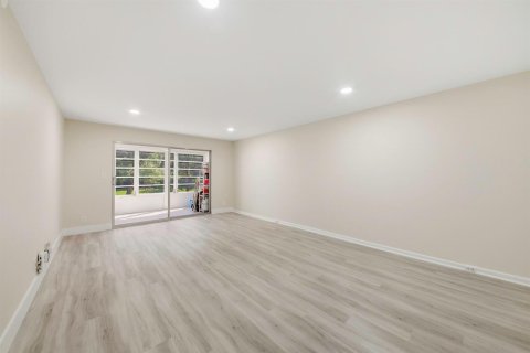 Copropriété à vendre à Coconut Creek, Floride: 2 chambres, 107.4 m2 № 2084379 - photo 7