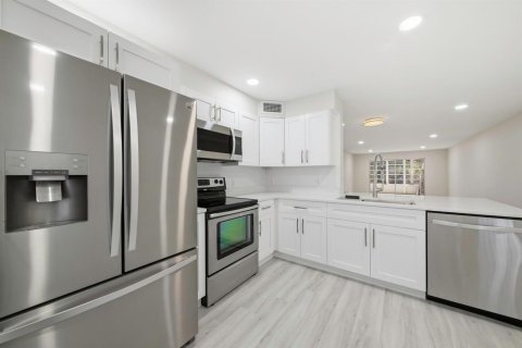 Copropriété à vendre à Coconut Creek, Floride: 2 chambres, 107.4 m2 № 2084379 - photo 4